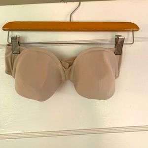Victoria’s Secret nude strapless bra, size 34C